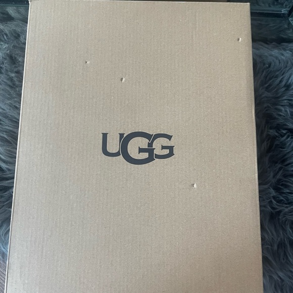 ⚫️Ugg Tasman Waterproof Slipper ❄️ - Picture 2 of 6